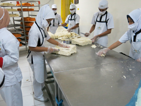 印尼面包屑设备安装调试